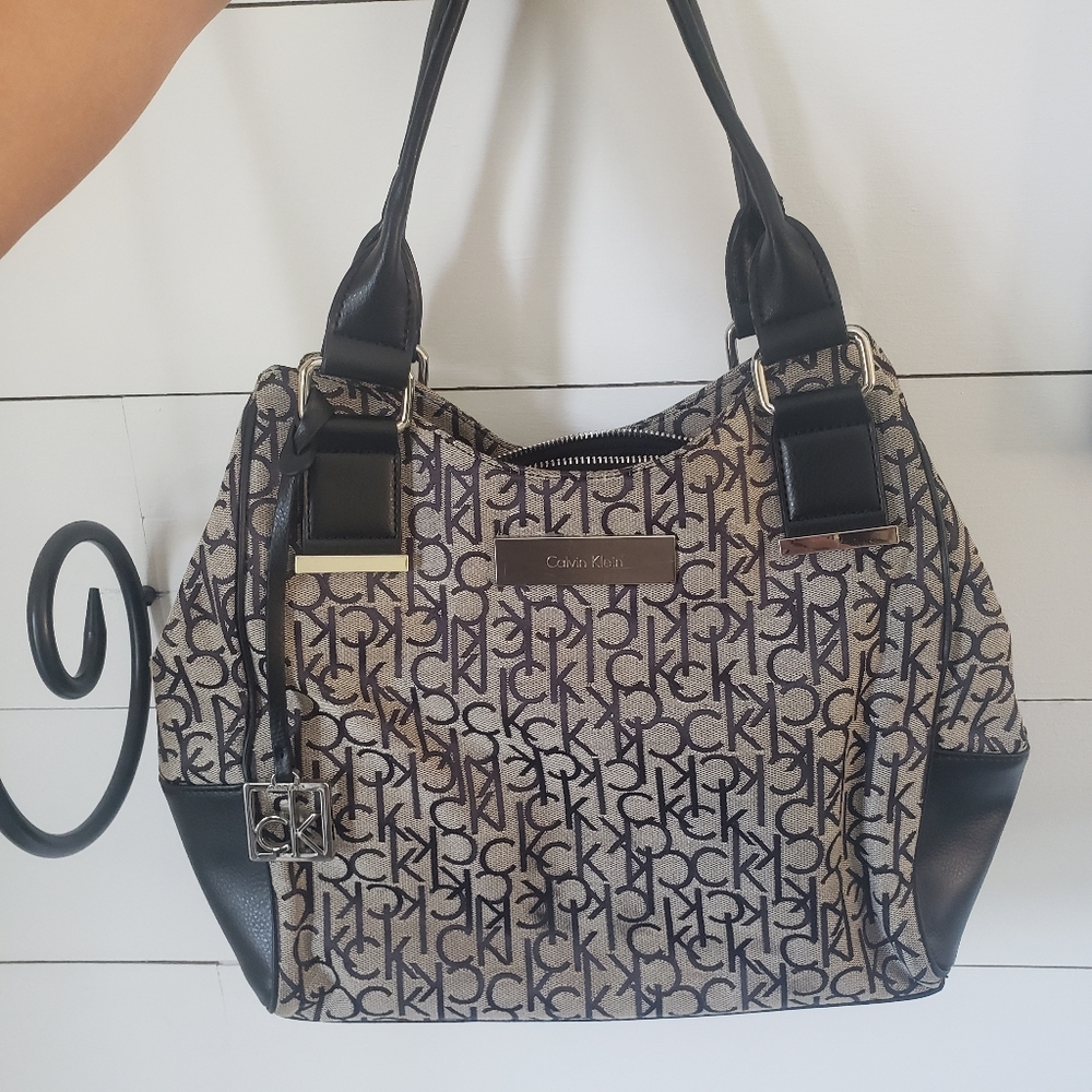 🦄Calvin klein purse